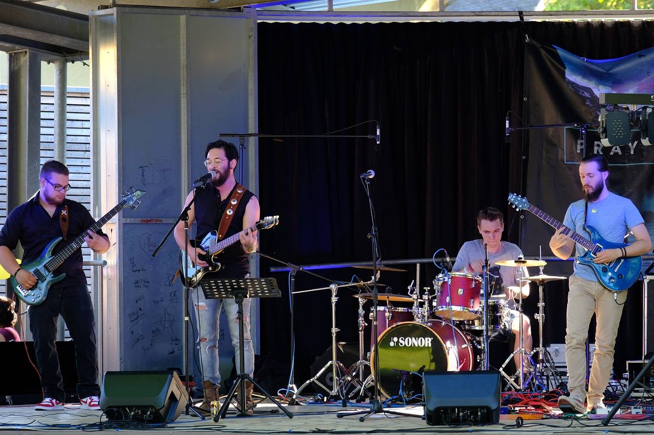 The Role of AI in Virtual Celebrity Interactions