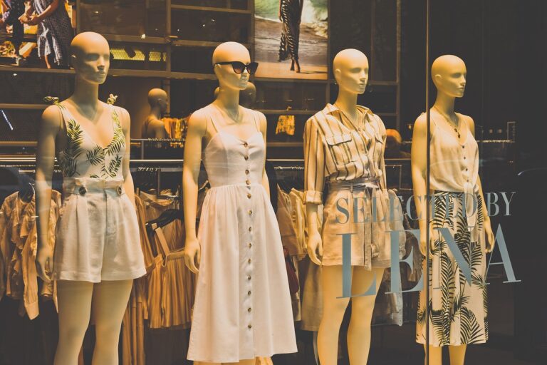 Exploring the Impact of Augmented Reality in E-Commerce