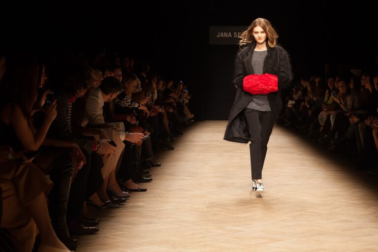 How to Style Statement Pieces for Different Occasions